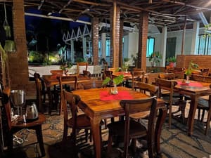 thumbnail: Restaurant