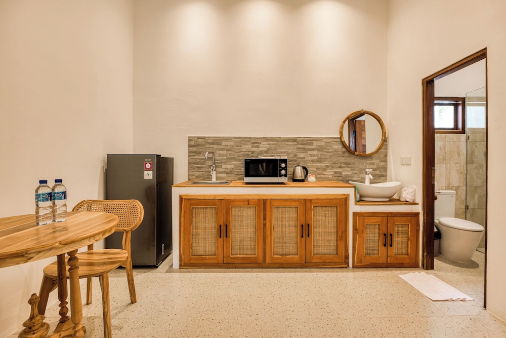 Private kitchenette