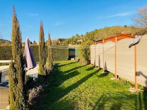 thumbnail: Property grounds
