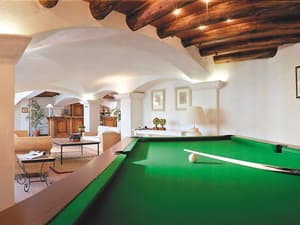 thumbnail: Game room