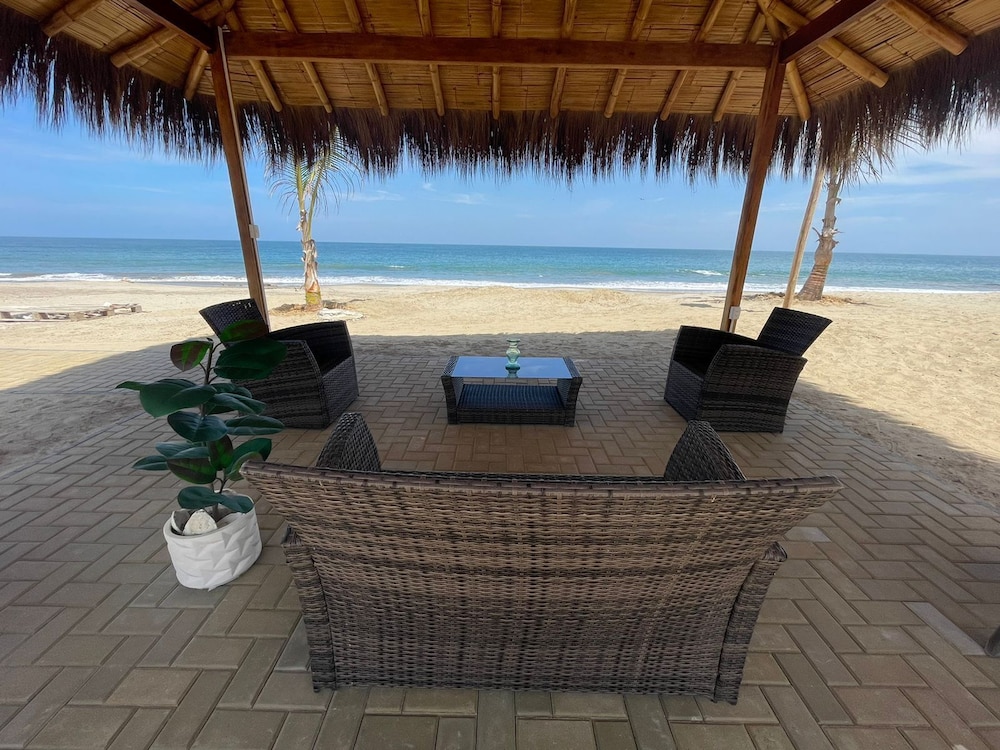 Beach/ocean view