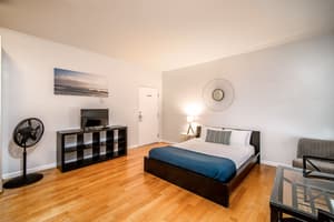 thumbnail: In-room dining