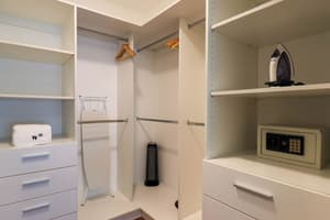 thumbnail: Wardrobe