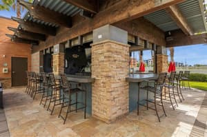 thumbnail: Bar (on property)