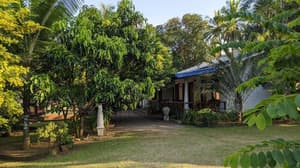 thumbnail: Property grounds
