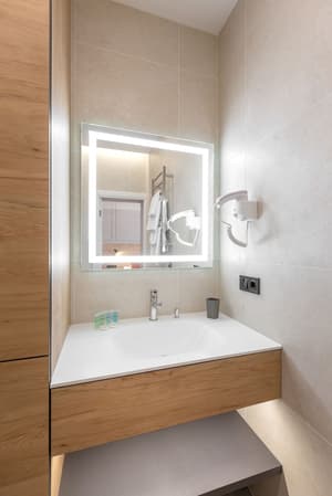 thumbnail: Bathroom