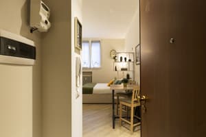 thumbnail: Interior entrance