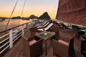 thumbnail: Sundeck