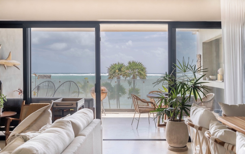 Beach/ocean view
