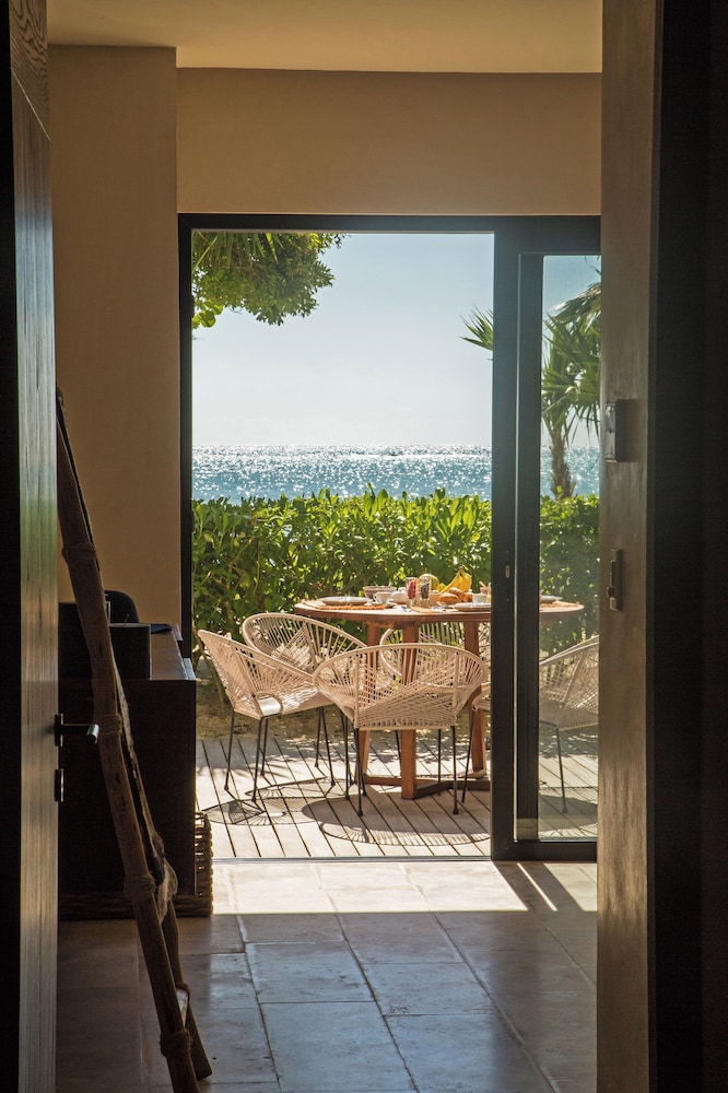 Beach/ocean view