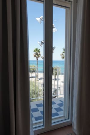 thumbnail: Balcony view
