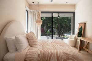 thumbnail: Garden view