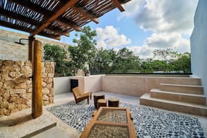 thumbnail: Terrace/patio