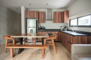 thumbnail: Dining room