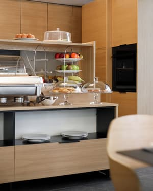 thumbnail: Breakfast area
