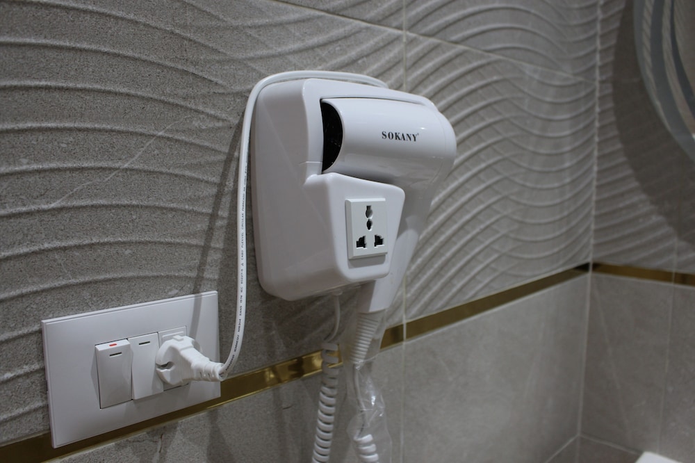 Bathroom amenities
