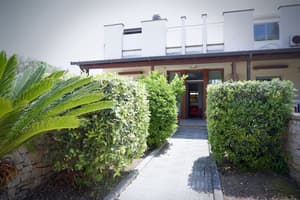 thumbnail: Exterior