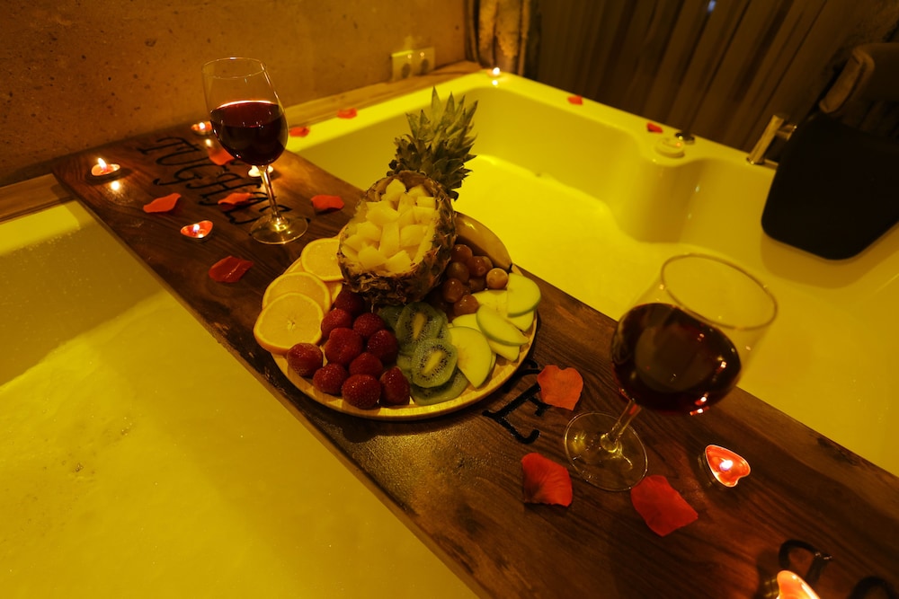 Jetted tub