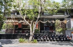 thumbnail: Restaurant