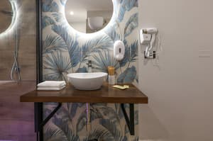thumbnail: Bathroom