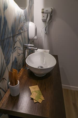 thumbnail: Bathroom