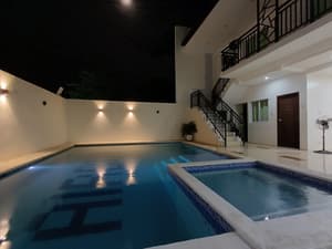 thumbnail: Exterior
