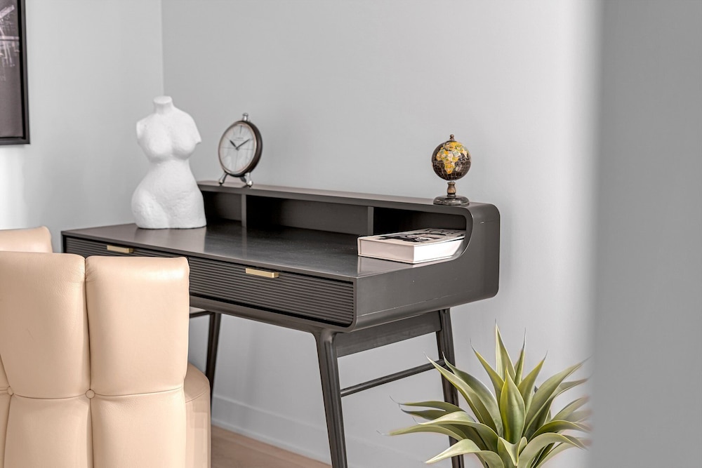 In-room business center