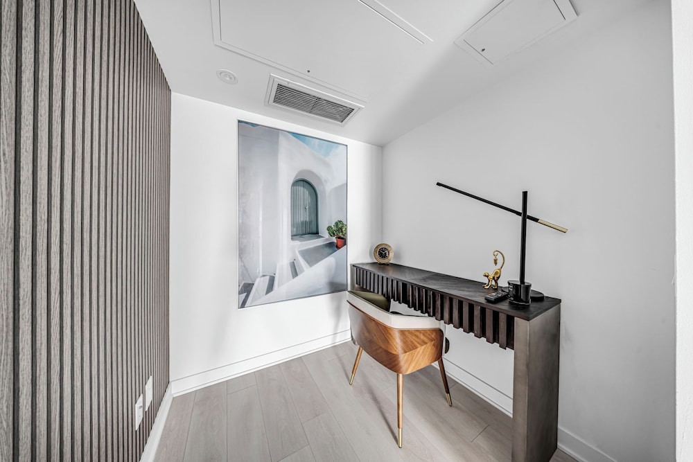 In-room business center