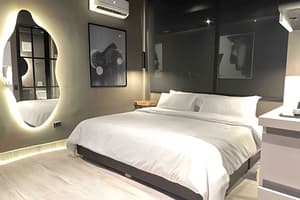 thumbnail: Room