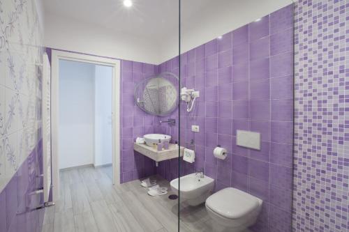 603899082.jpg