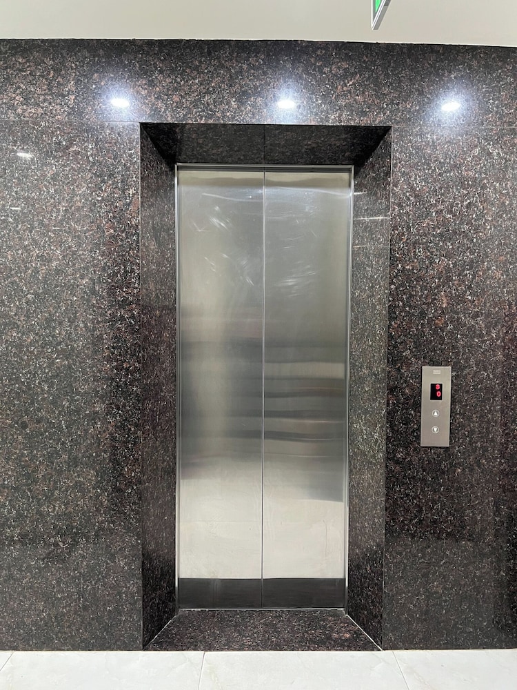 Elevator