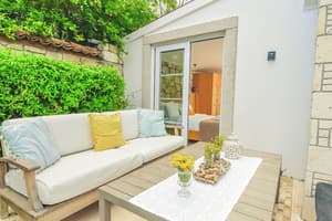 thumbnail: Living area