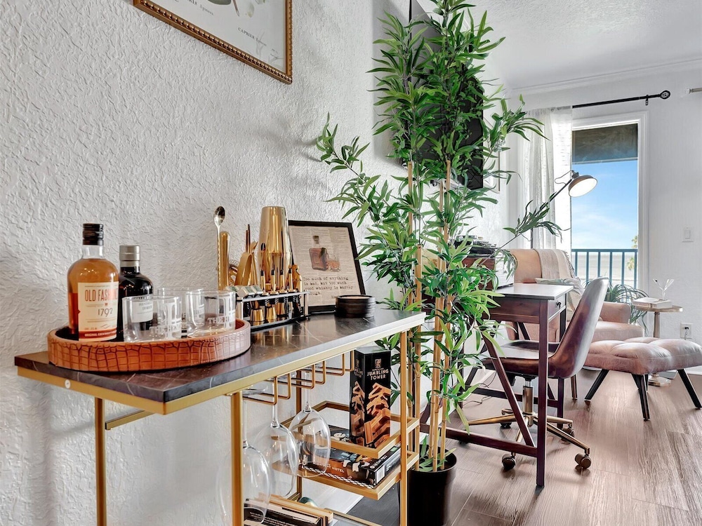 Minibar
