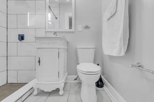 thumbnail: Bathroom
