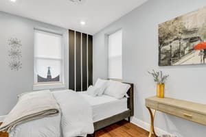 thumbnail: Interior detail