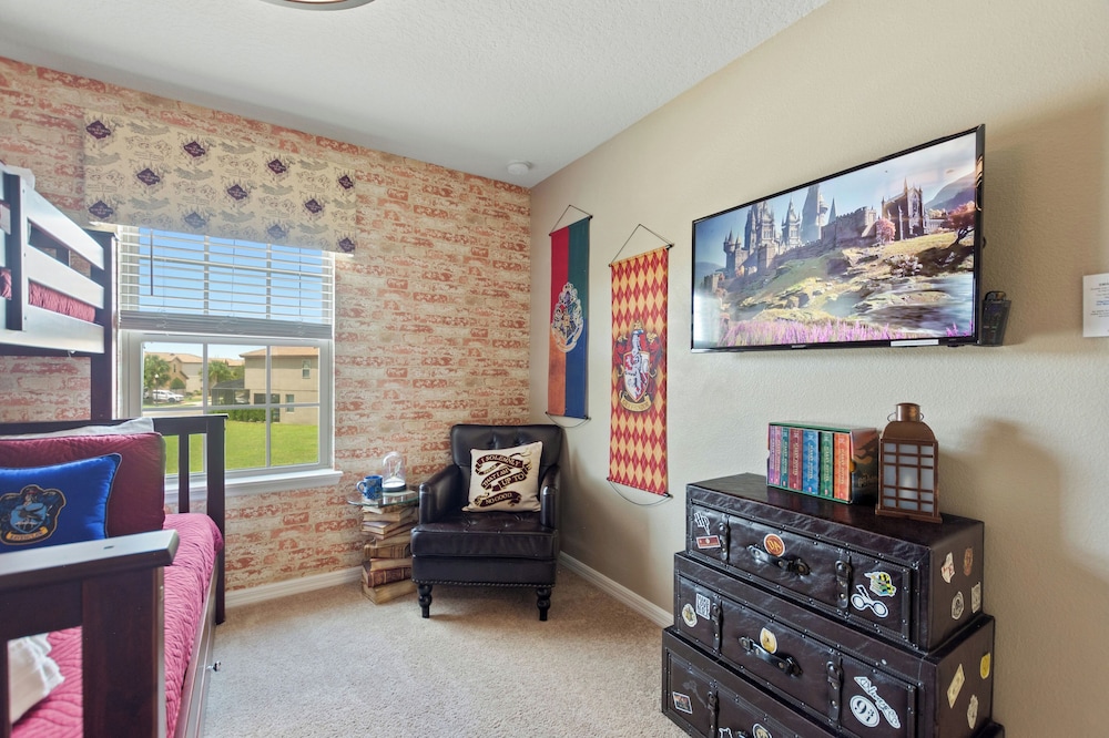 Children's theme room