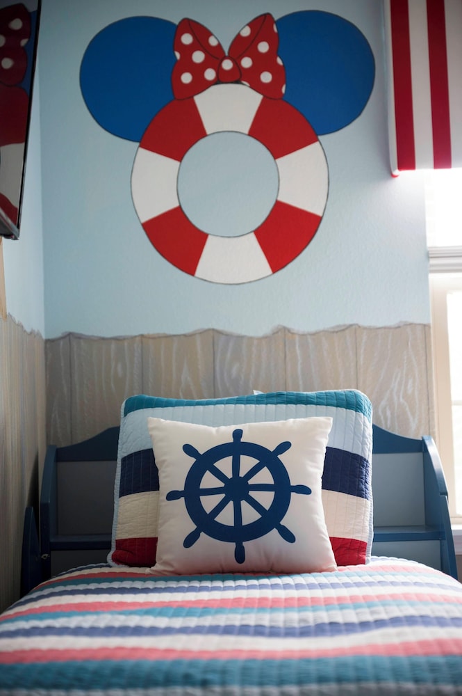 Children's theme room