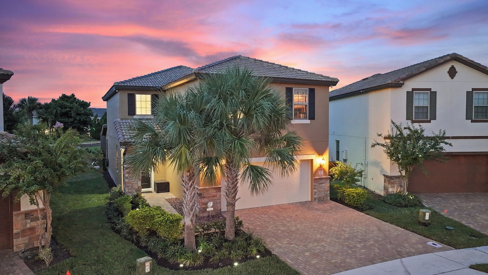 Front of property - evening/night