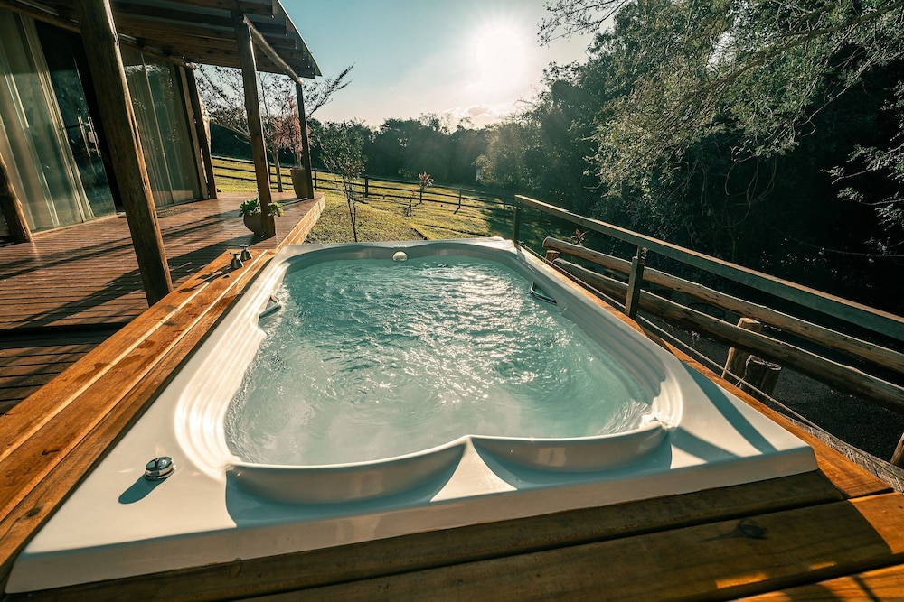 Private spa tub