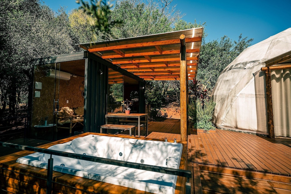 Private spa tub