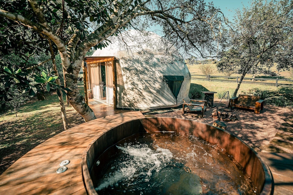 Private spa tub