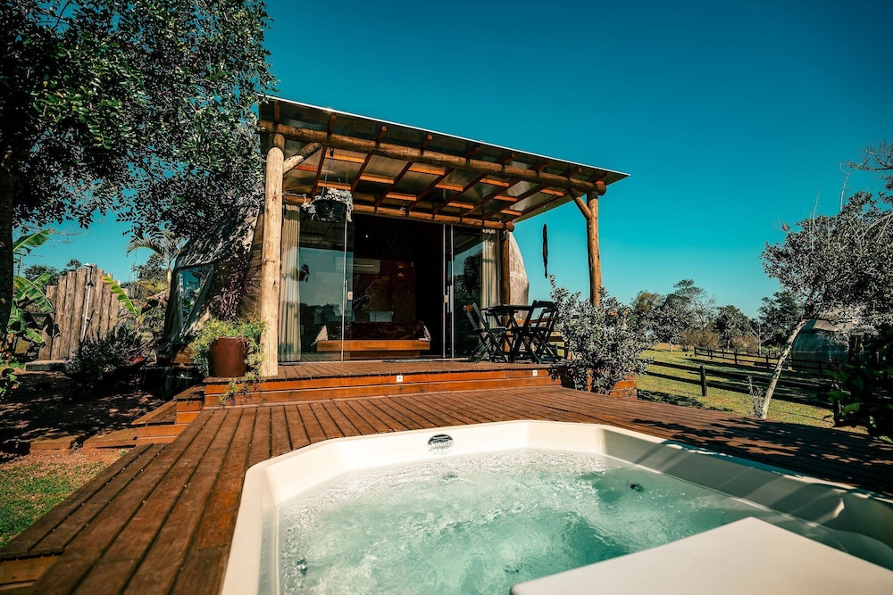 Private spa tub