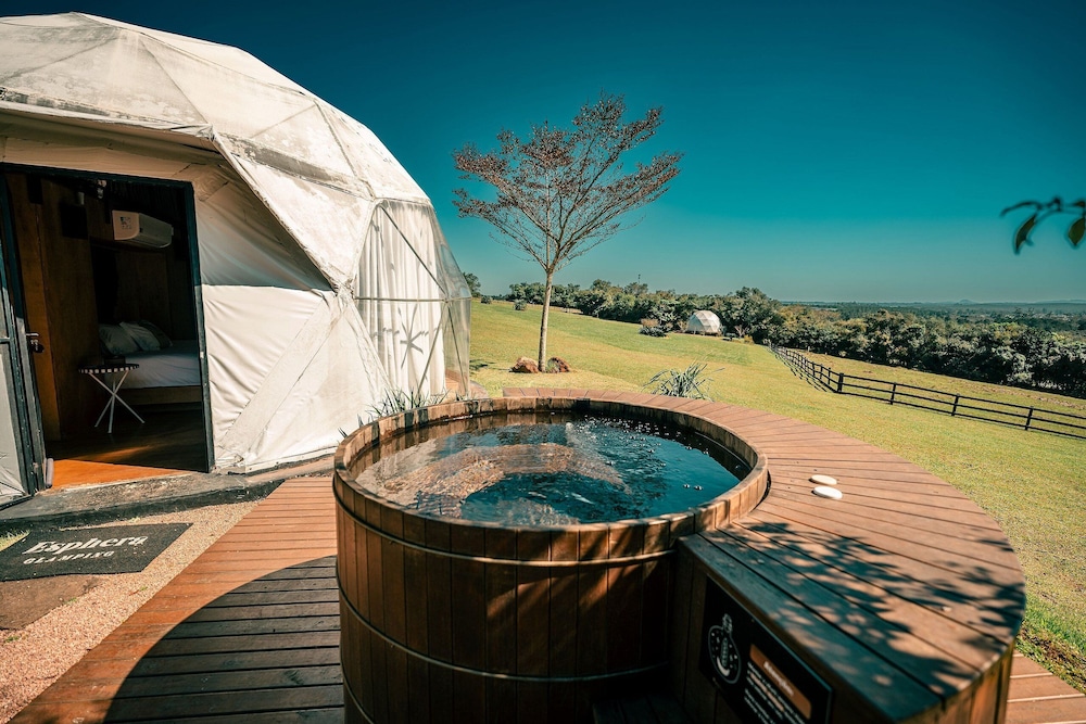 Private spa tub