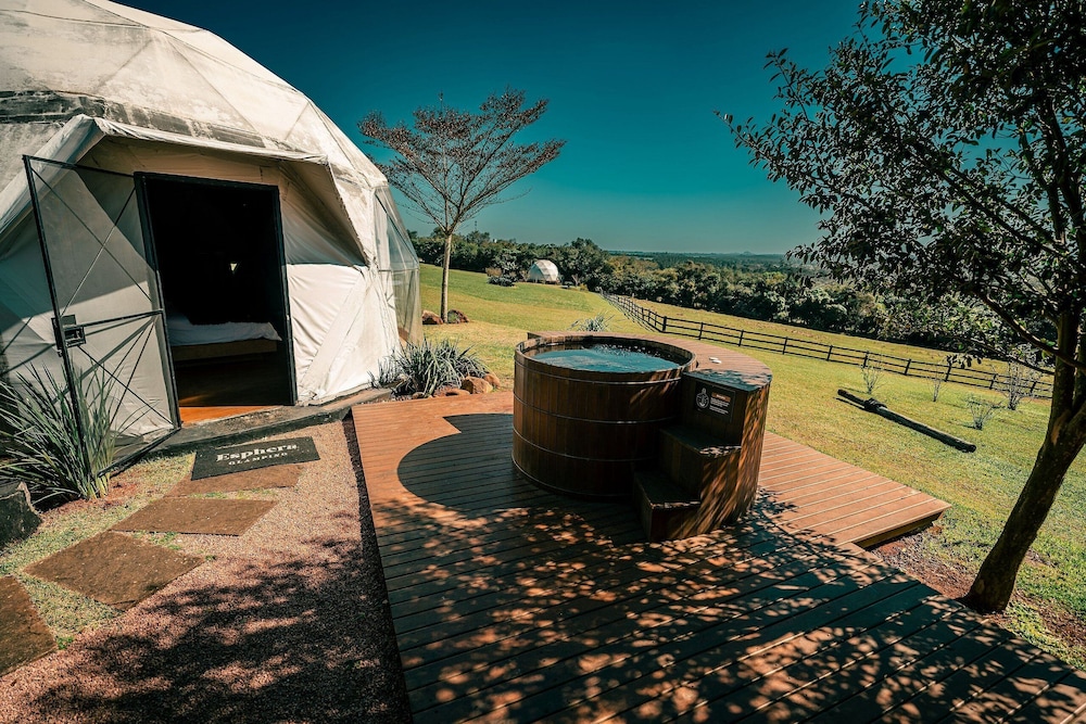 Private spa tub