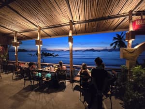 thumbnail: Restaurant