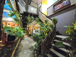 thumbnail: Exterior
