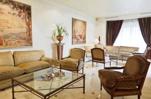 thumbnail: Interior detail