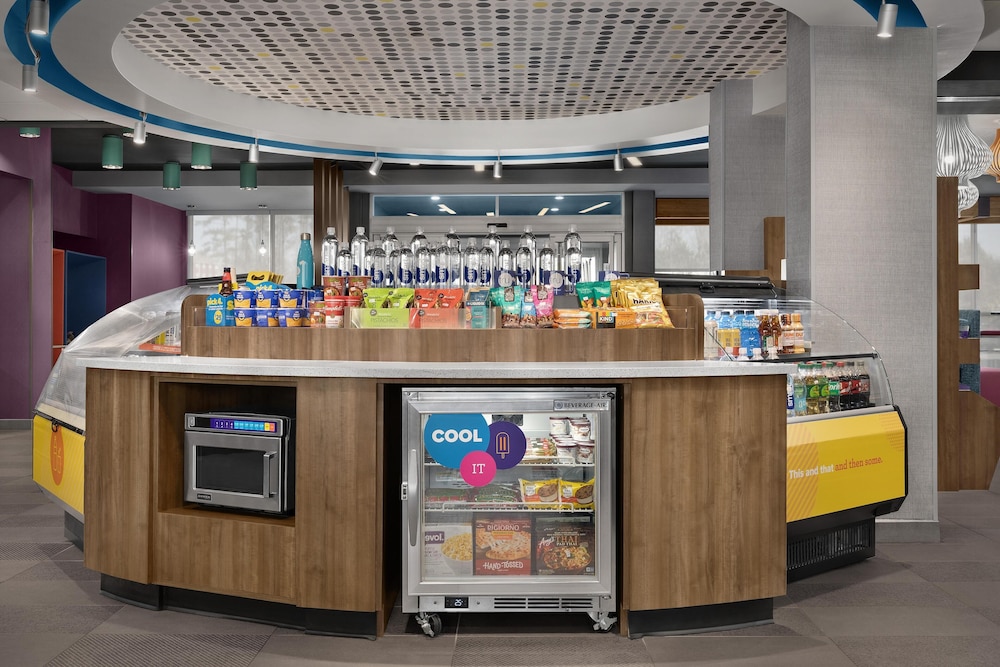 Snack bar