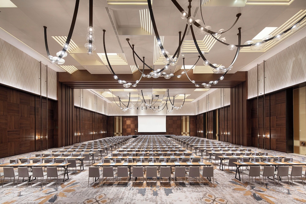 Banquet hall