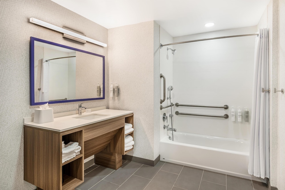 Bathroom shower
